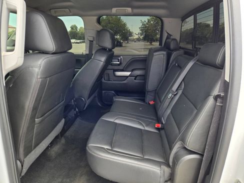Used 2018 Chevrolet Silverado 1500 LT w/ All Star Edition AWD/4WD image 10
