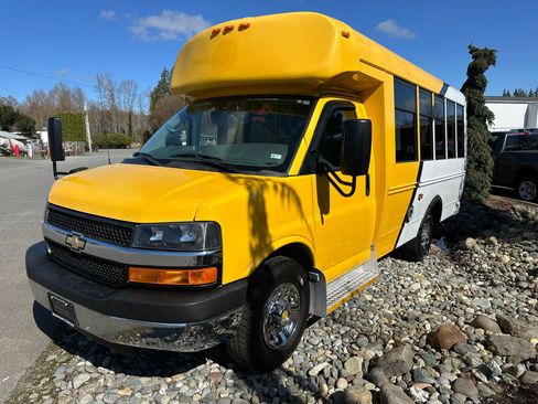 Used 2014 Chevrolet Express 3500 image 38