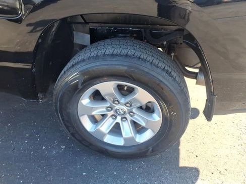 Used 2024 RAM 1500 Laramie image 8