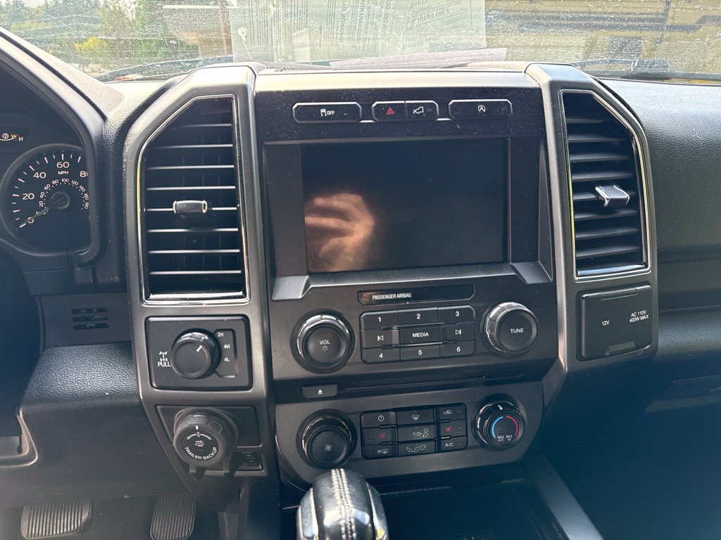 Used 2018 Ford F150 XLT w/ Equipment Group 302A Luxury AWD/4WD image 20