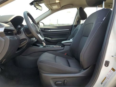 Used 2023 Nissan Altima 2.5 SV image 25