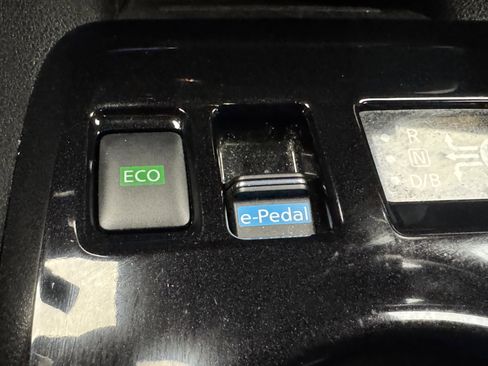 Used 2021 Nissan Leaf SV image 17