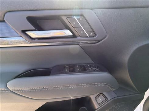 New 2026 GMC Terrain AT4 w/ Convenience Package III image 13