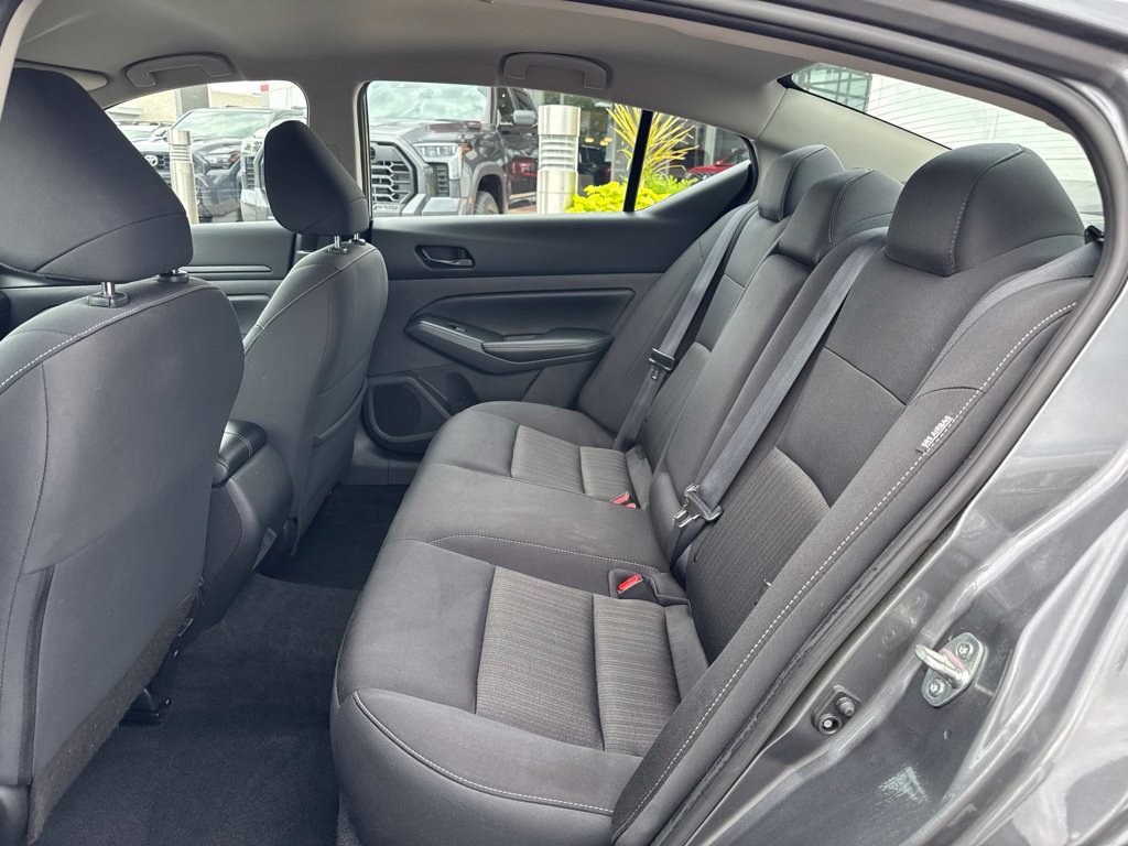 Used 2024 Nissan Altima 2.5 SV FWD image 14