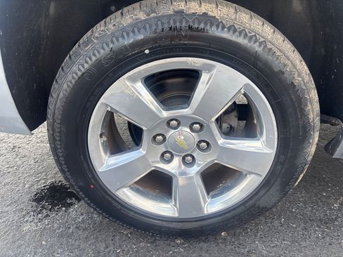 Used 2015 Chevrolet Suburban LTZ AWD/4WD image 11