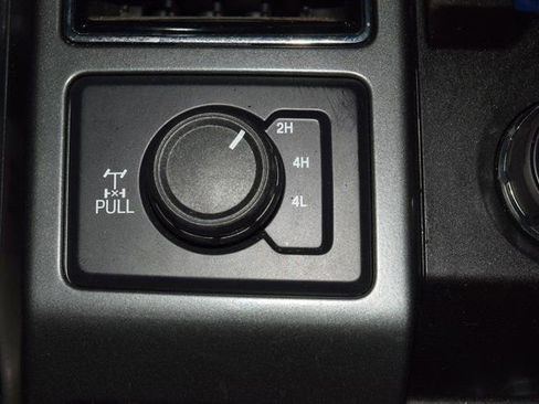 Used 2022 Ford F250 XLT w/ XLT Premium Package image 31