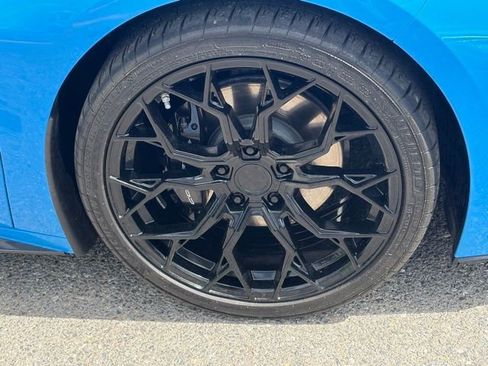Used 2024 Chevrolet Corvette Stingray Preferred Cpe w/ Stealth Interior Trim Package RWD image 11