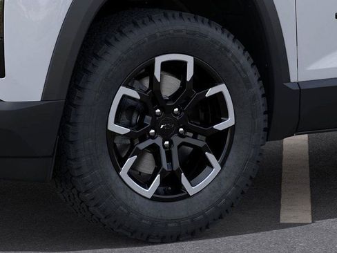 New 2026 Chevrolet Equinox ACTIV w/ Convenience Package III image 9