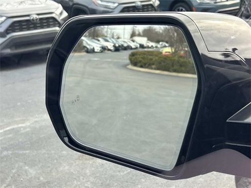 Used 2023 Toyota Tundra Platinum image 15