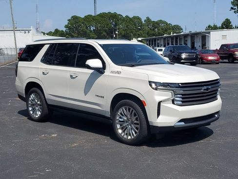 Certified 2023 Chevrolet Tahoe High Country w/ Premium Package AWD/4WD image 38