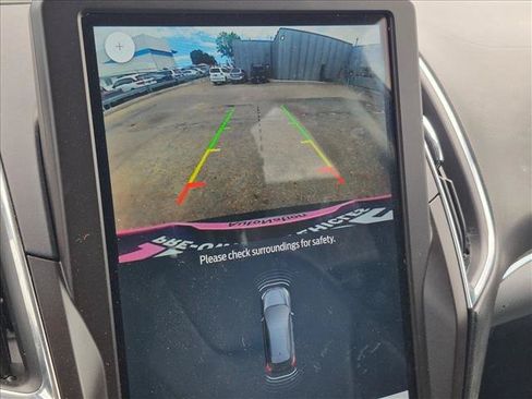 Used 2021 Ford Edge Titanium AWD/4WD image 13