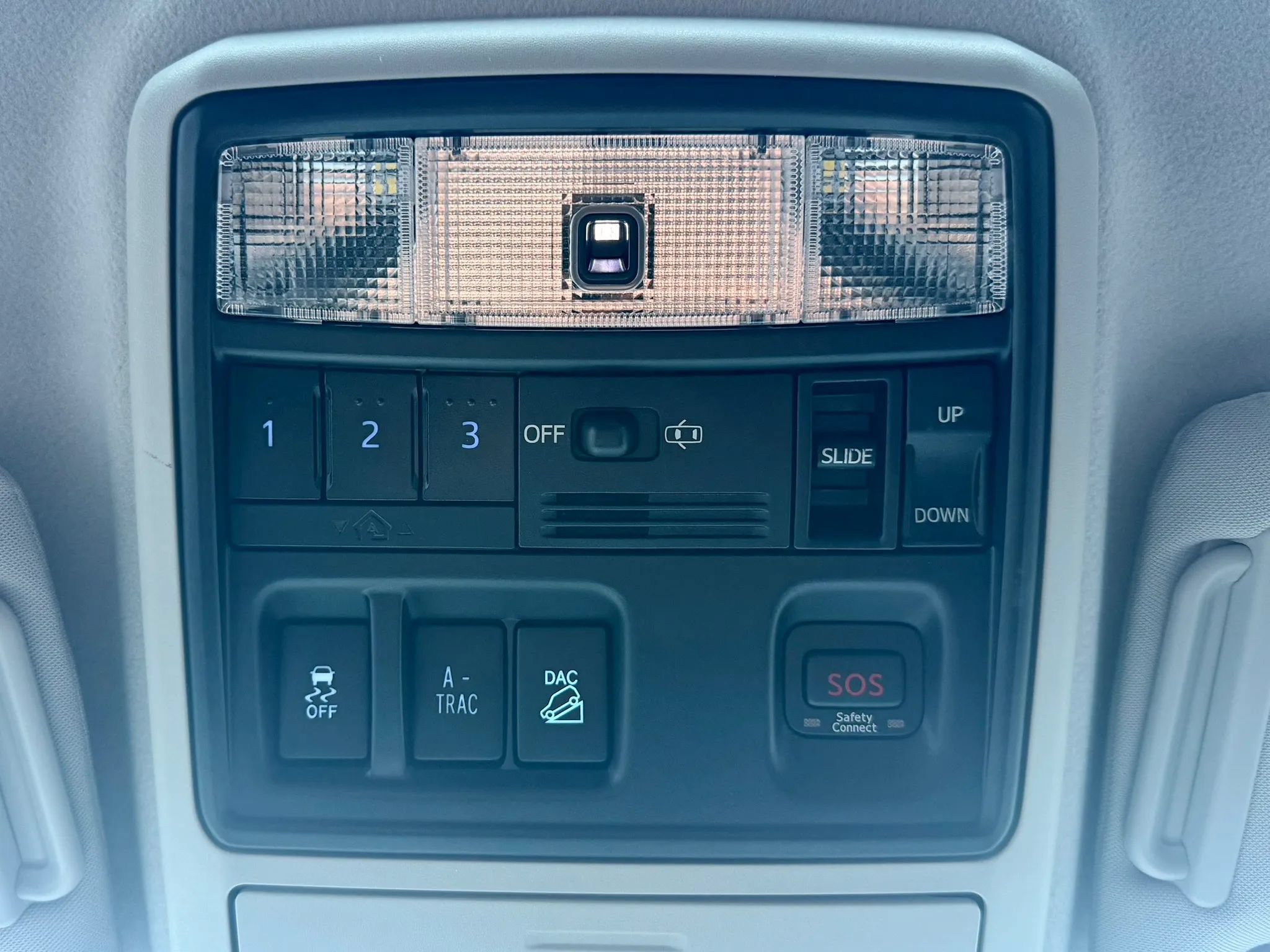 Used 2019 Toyota 4Runner Limited AWD/4WD image 19