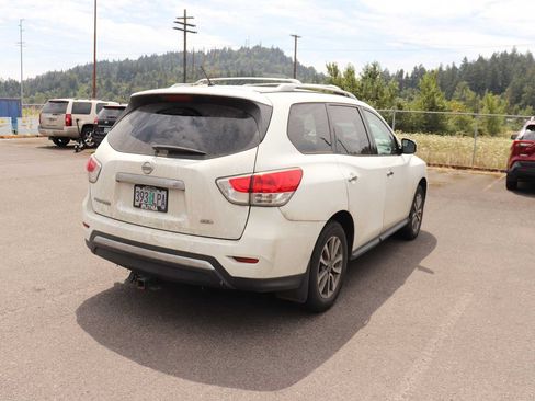 Used 2015 Nissan Pathfinder S FWD image 5