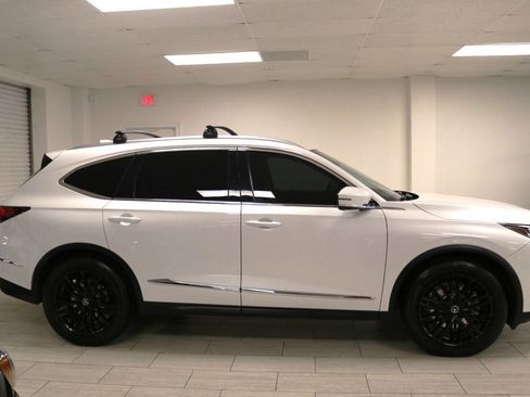 Used 2022 Acura MDX SH AWD w/Advance 4dr SUV Packa image 11