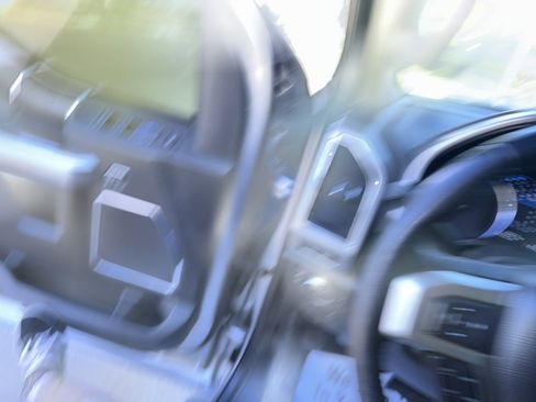 Used 2021 Ford F350 Lariat w/ Lariat Ultimate Package image 15