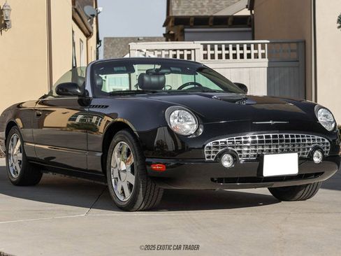 Used 2002 Ford Thunderbird Deluxe image 12