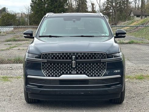 New 2025 Lincoln Navigator Reserve AWD/4WD image 31