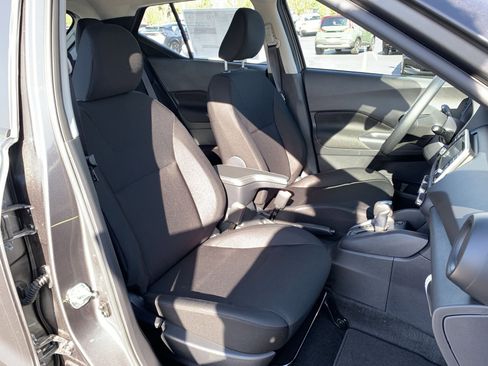 New 2025 Nissan Kicks Play S image 24