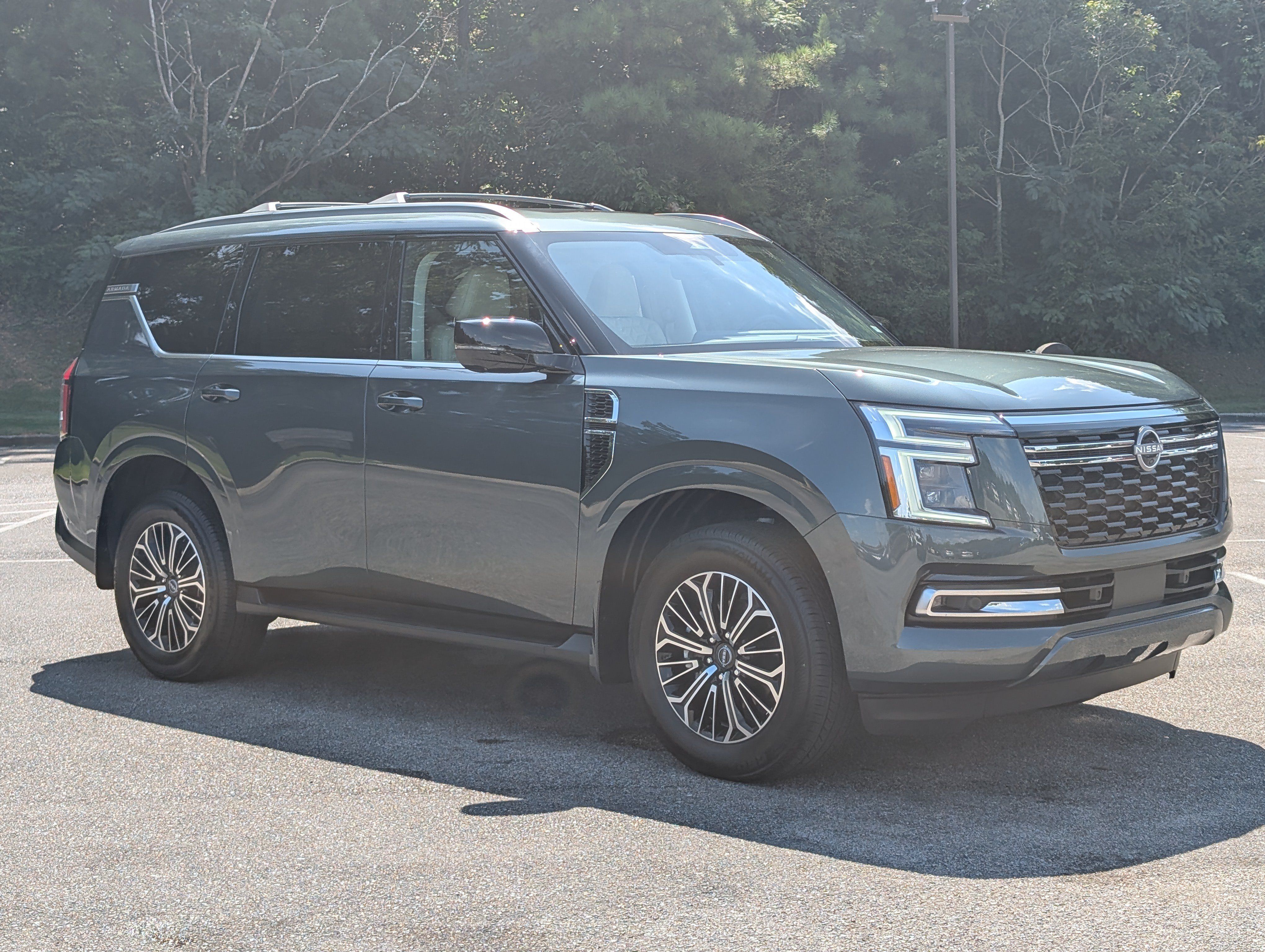 Used 2026 Nissan Armada Platinum RWD image 11