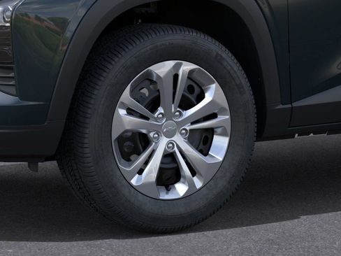 New 2026 Chevrolet Trax LS w/ Driver Confidence Package FWD image 9