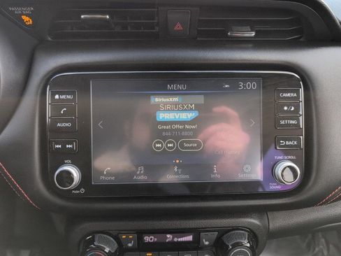 Used 2022 Nissan Kicks SR w/ Premium Package image 27