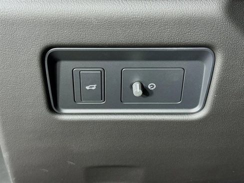 New 2026 Jaguar F-PACE R-Dynamic S image 10