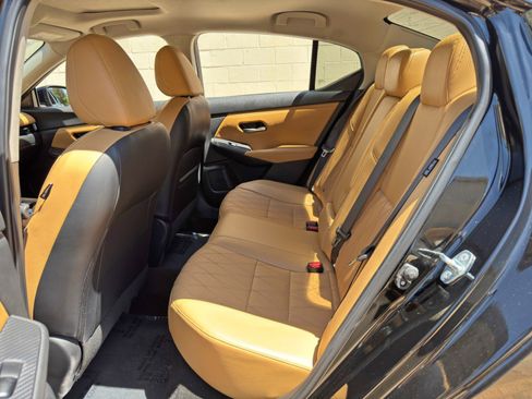 Used 2023 Nissan Sentra SV w/ SV Premium Package image 36