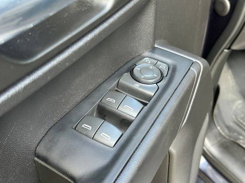 Used 2022 Chevrolet Silverado 1500 Custom RWD image 31