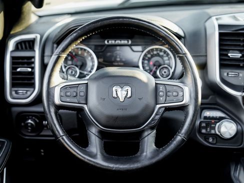 Used 2020 RAM 1500 Laramie image 9