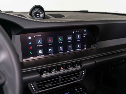 Used 2025 Porsche 911 Carrera GTS image 19