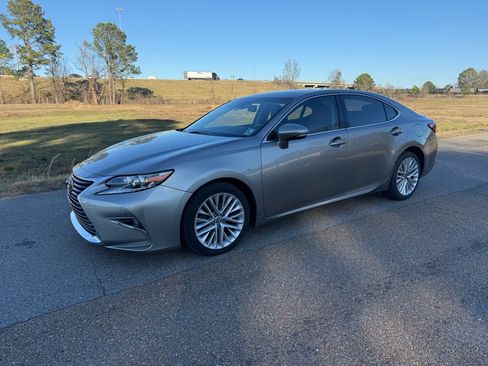 Used 2017 Lexus ES 350 image 1