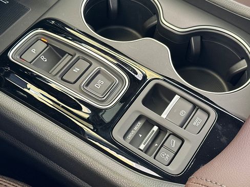 New 2026 Honda Pilot Touring image 26