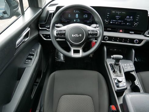 Used 2023 Kia Sportage LX AWD/4WD image 12