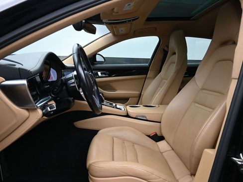 Used 2018 Porsche Panamera 4S w/ Premium Package Plus image 10