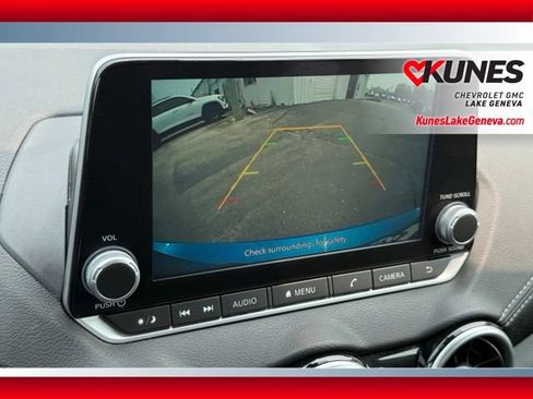 Used 2024 Nissan Sentra SV FWD image 27