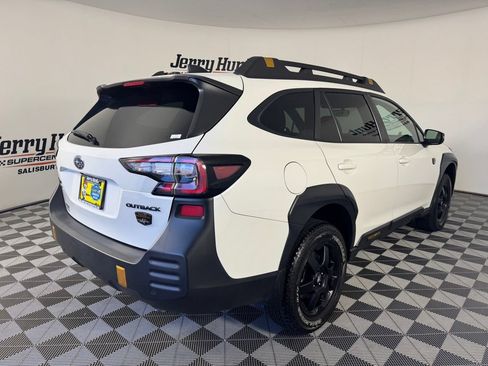 Used 2025 Subaru Outback Wilderness AWD/4WD image 6