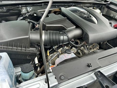 Certified 2023 Toyota Tacoma TRD Off-Road image 24