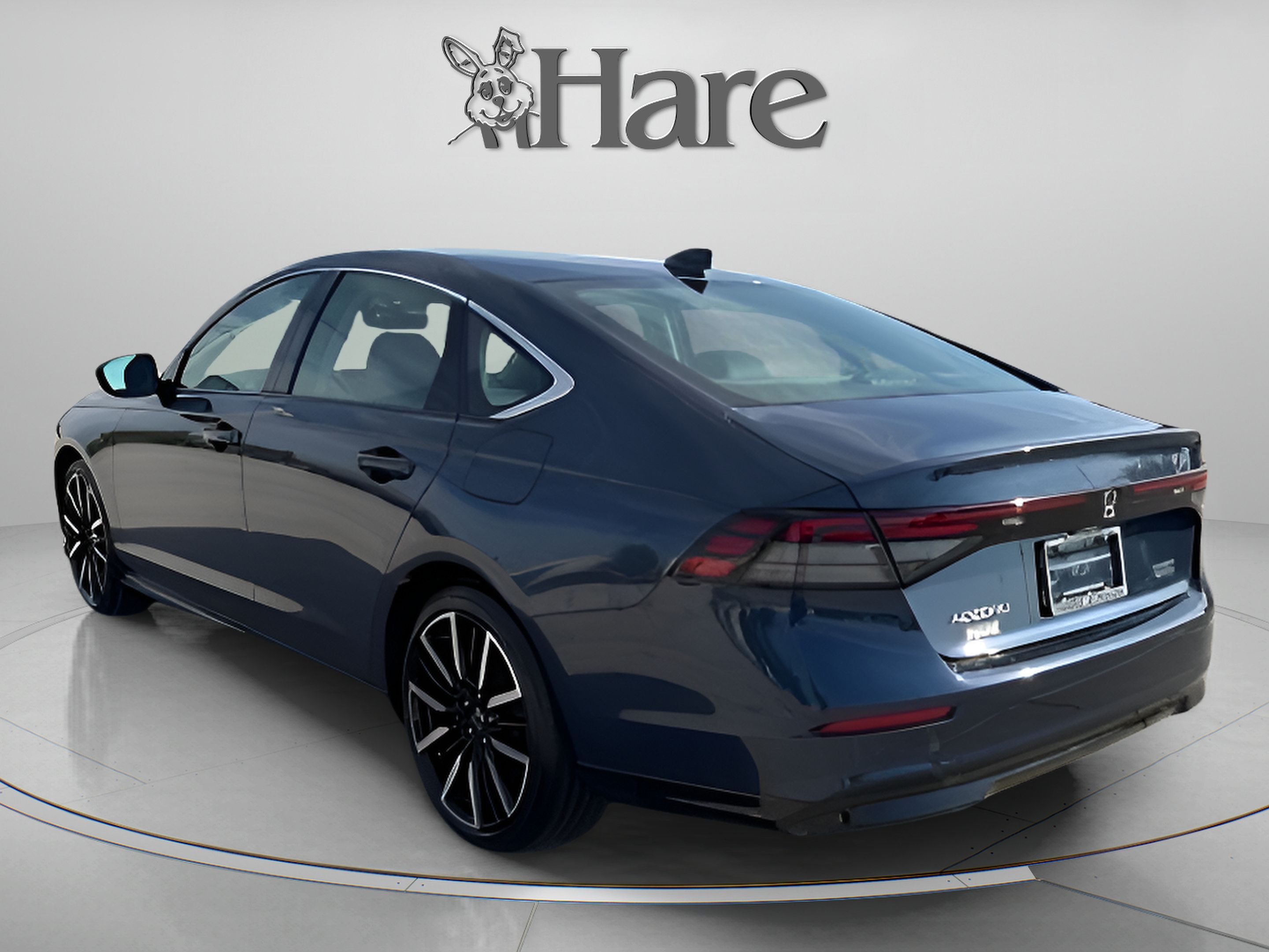 Used 2025 Honda Accord Touring image 3