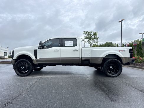 Used 2026 Ford F450 King Ranch w/ FX4 Off-Road Package AWD/4WD image 7