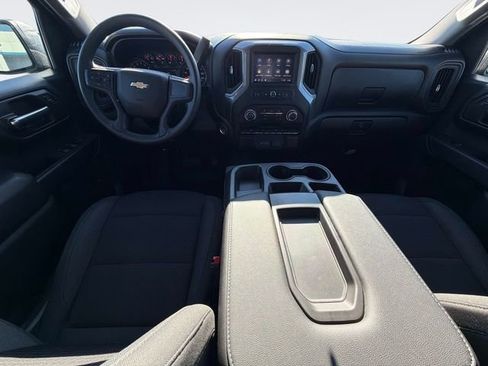 Used 2022 Chevrolet Silverado 1500 Custom image 17