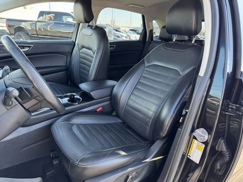 Used 2015 Ford Edge SEL w/ Equipment Group 201A image 25