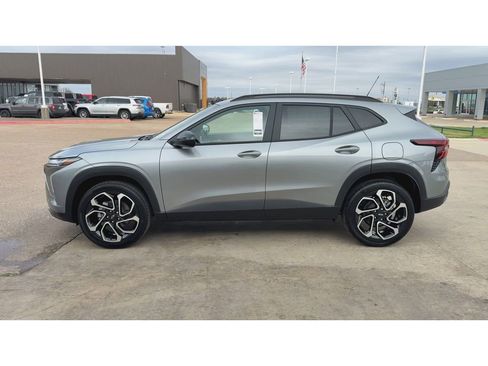 New 2026 Chevrolet Trax RS image 5