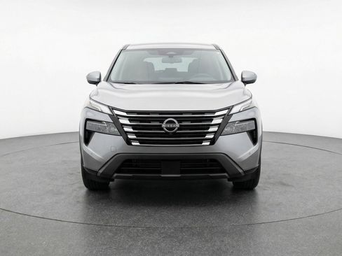 Used 2025 Nissan Rogue SV FWD image 2