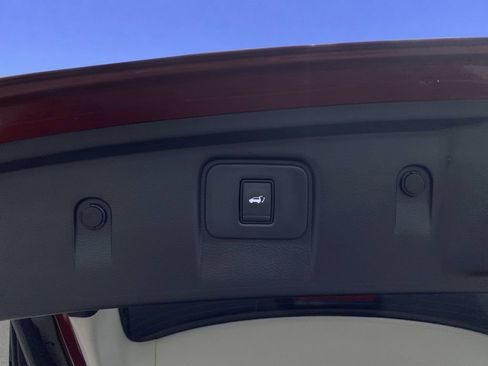 Used 2016 Nissan Murano Platinum w/ Platinum Technology Package FWD image 31