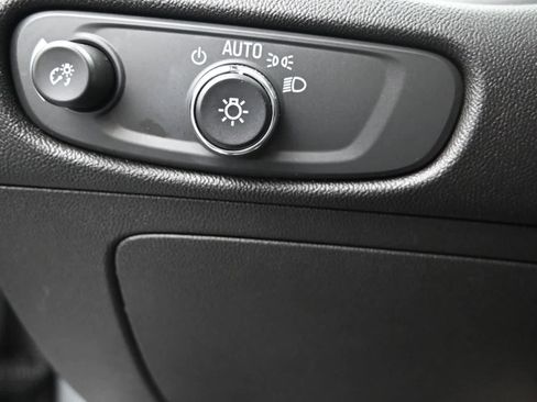 Used 2023 Chevrolet Malibu LT image 35