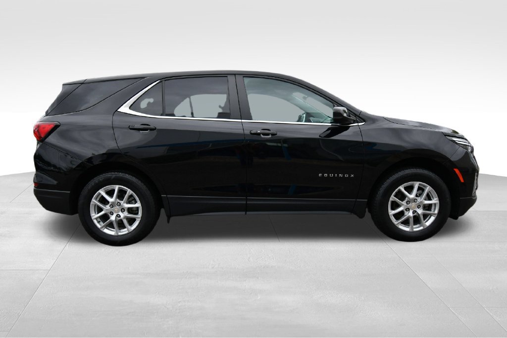 Used 2023 Chevrolet Equinox LT AWD/4WD image 9