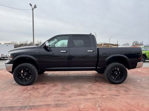 Used 2016 RAM 1500 Laramie w/ Convenience Group image 9