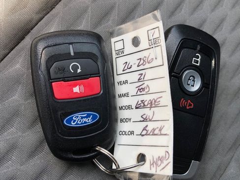 Used 2021 Ford Escape SE FWD image 37
