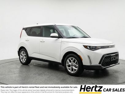 Used 2025 Kia Soul LX w/ LX Technology Package