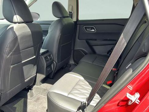 New 2026 Nissan Rogue Platinum AWD/4WD image 18
